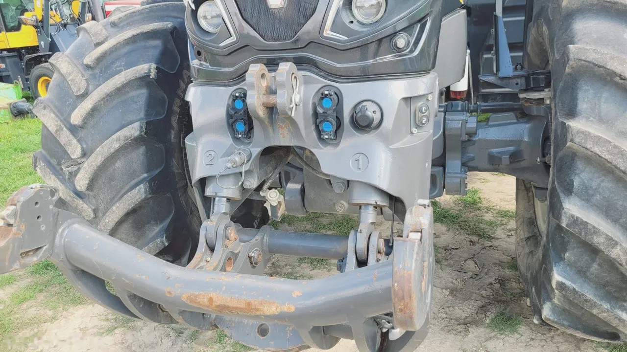 2016 Valtra S274, 1 076 mth, dovoz Skladom v EÚ — foto 9 z 19