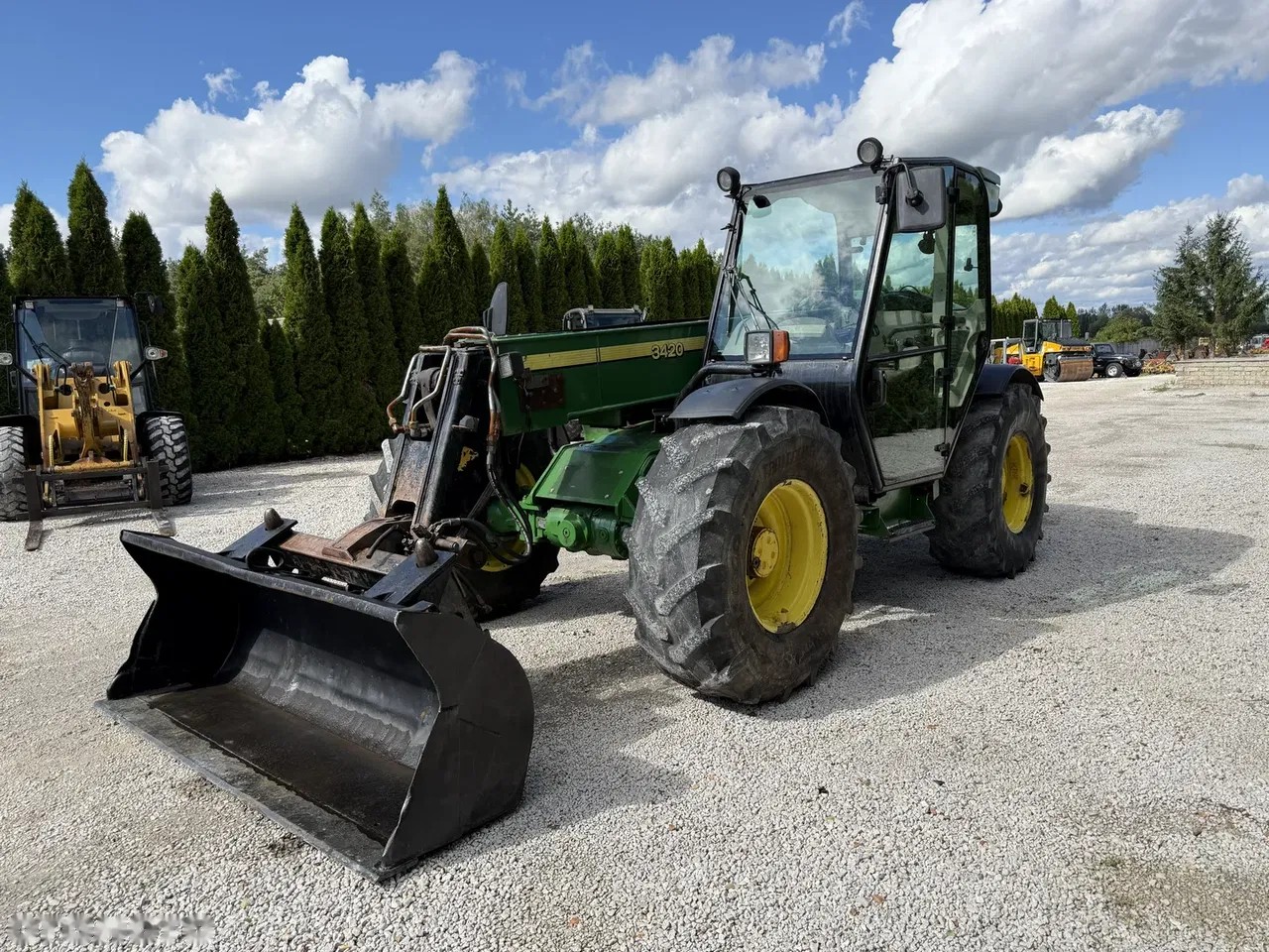 2004 John Deere 3420, 12 499 mth, dovoz Skladom v EÚ — foto 6 z 24