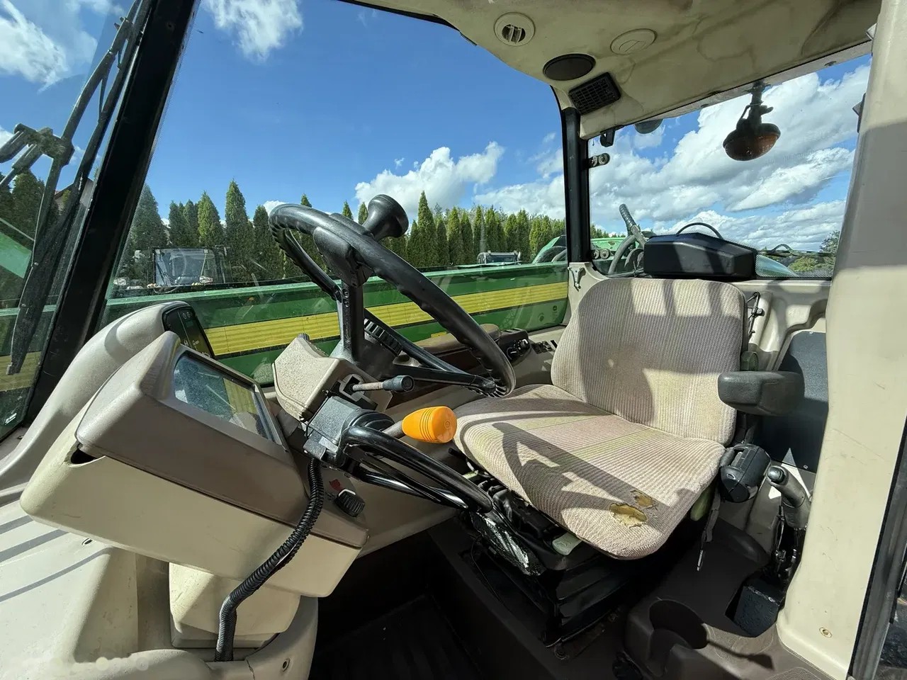 2004 John Deere 3420, 12 499 mth, dovoz Skladom v EÚ — foto 9 z 24