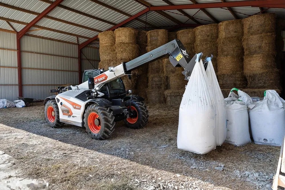 2026 Bobcat TL30.60, dovoz Skladom v EÚ — foto 3 z 7