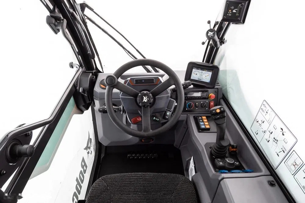 2026 Bobcat TL30.60, dovoz Skladom v EÚ — foto 6 z 7