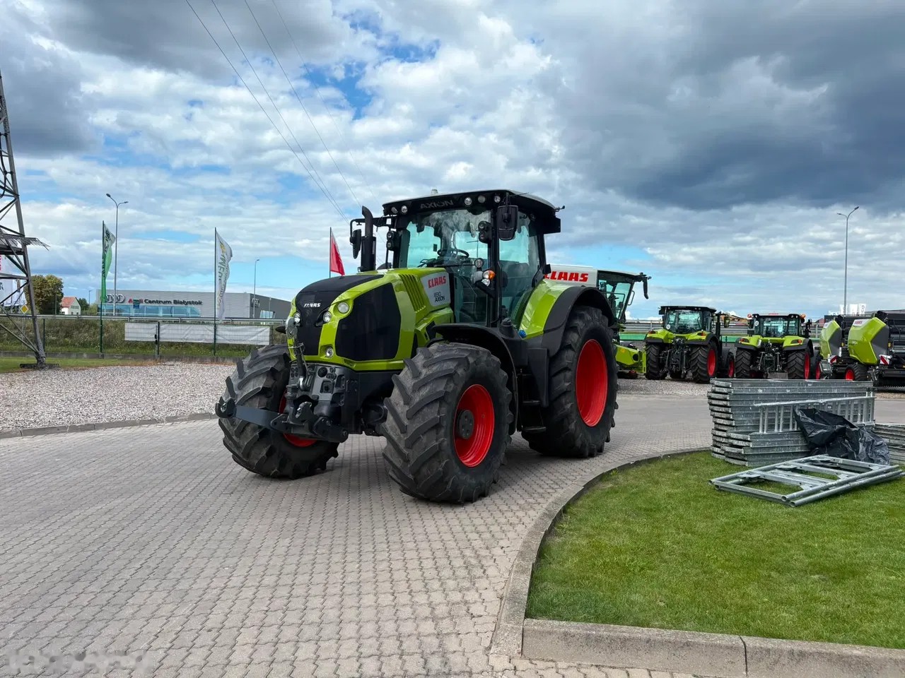 2018 Claas AXION 830 CMATIC, 4 755 mth, dovoz Skladom v EÚ — foto 10 z 24