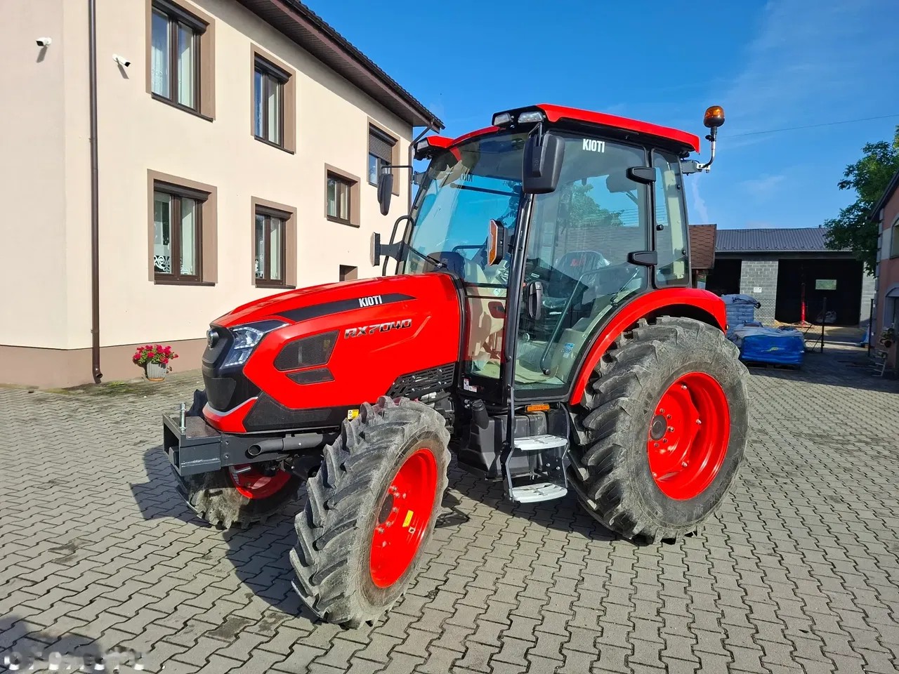 2025 Kioti RX8040, 2 mth, dovoz Skladom v EÚ — foto 8 z 13