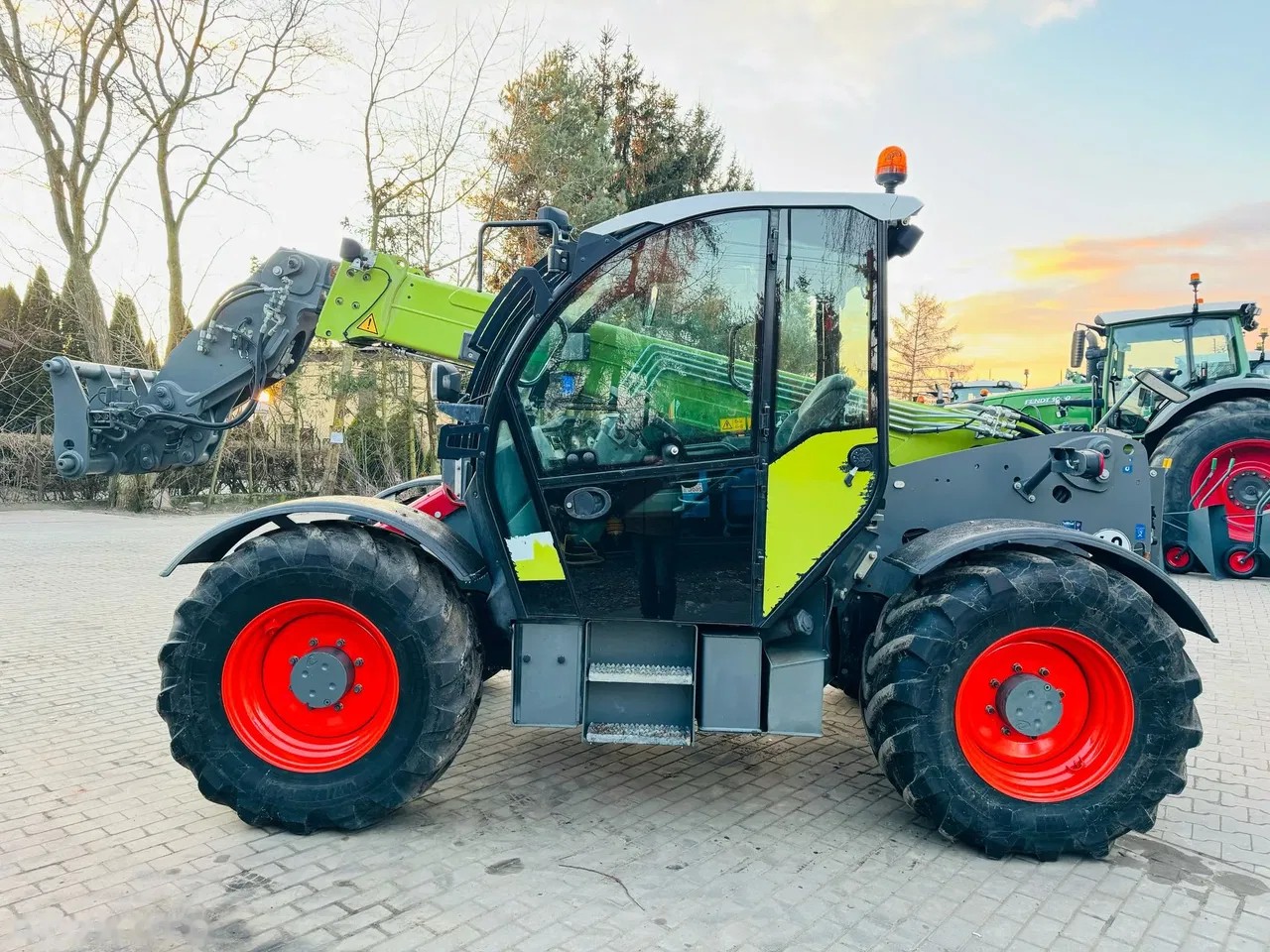 2019 Claas SCORPION 732, 6 442 mth, dovoz Skladom v EÚ — foto 1 | AMECAR 2019 Claas SCORPION 732, 6 442 mth, dovoz Skladom v EÚ — foto 1