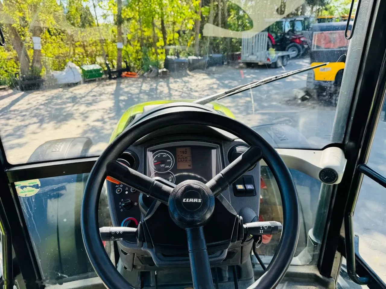 2014 Claas Axos 330, dovoz Skladom v EÚ — foto 11 z 11