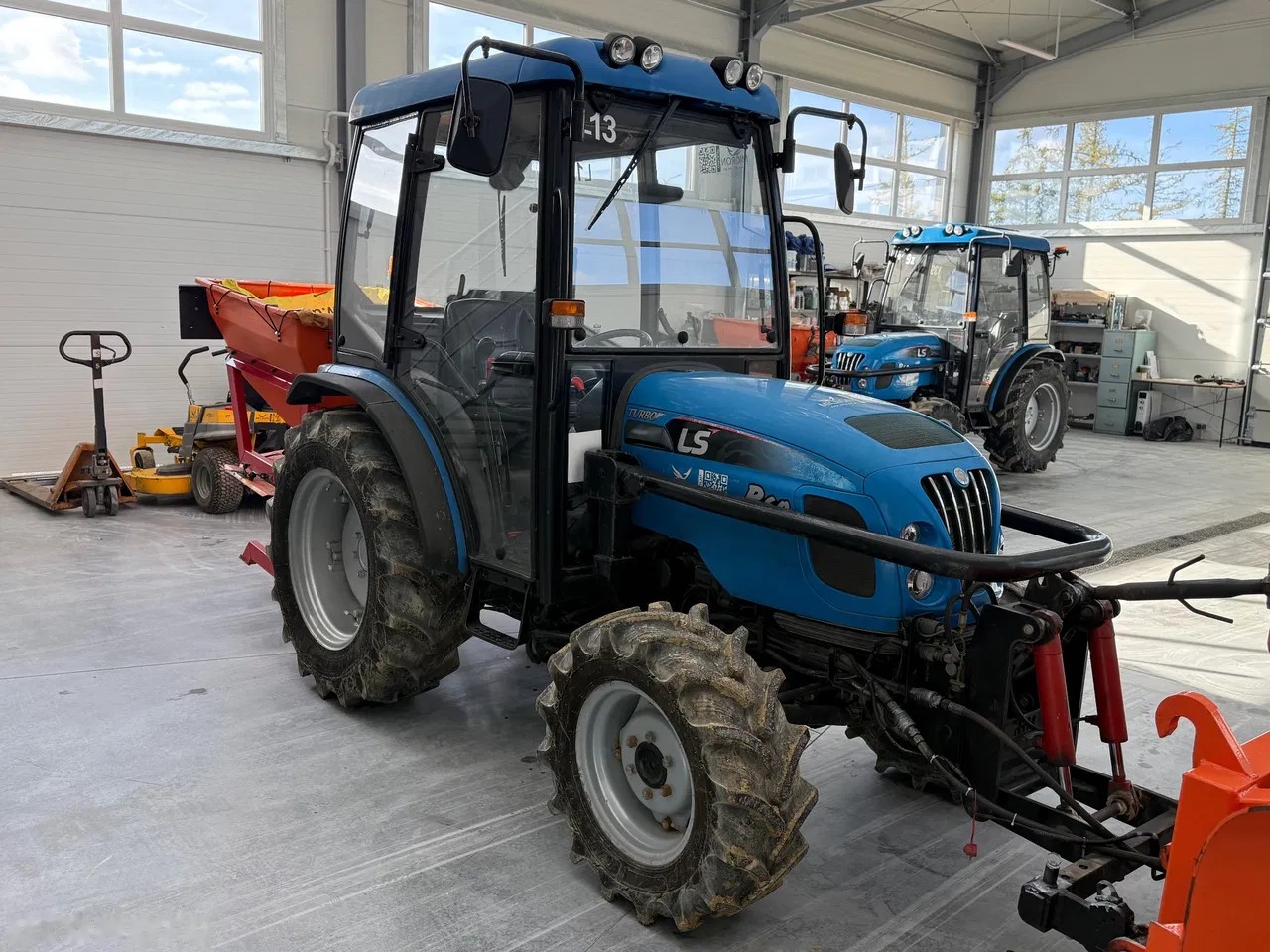 2015 Ls Traktor RS60, 850 mth, dovoz Skladom v EÚ — foto 9 z 24