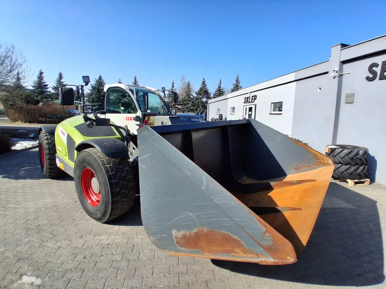 2015 Claas SCORPION 7050, 8 620 mth, dovoz Skladom v EÚ — foto 10 z 24