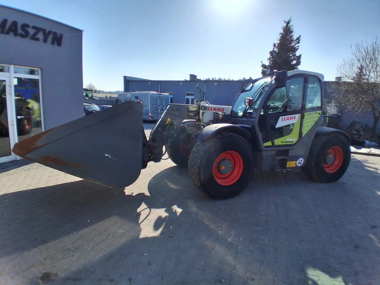 2015 Claas SCORPION 7050, 8 620 mth, dovoz Skladom v EÚ — foto 11 z 24