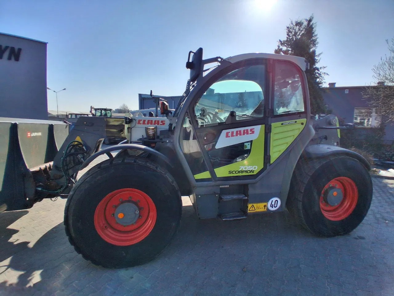 2015 Claas SCORPION 7050, 8 620 mth, dovoz Skladom v EÚ — foto 12 z 24