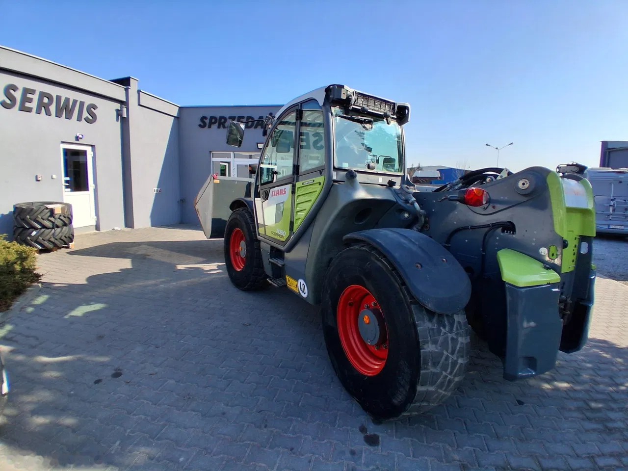 2015 Claas SCORPION 7050, 8 620 mth, dovoz Skladom v EÚ — foto 13 z 24