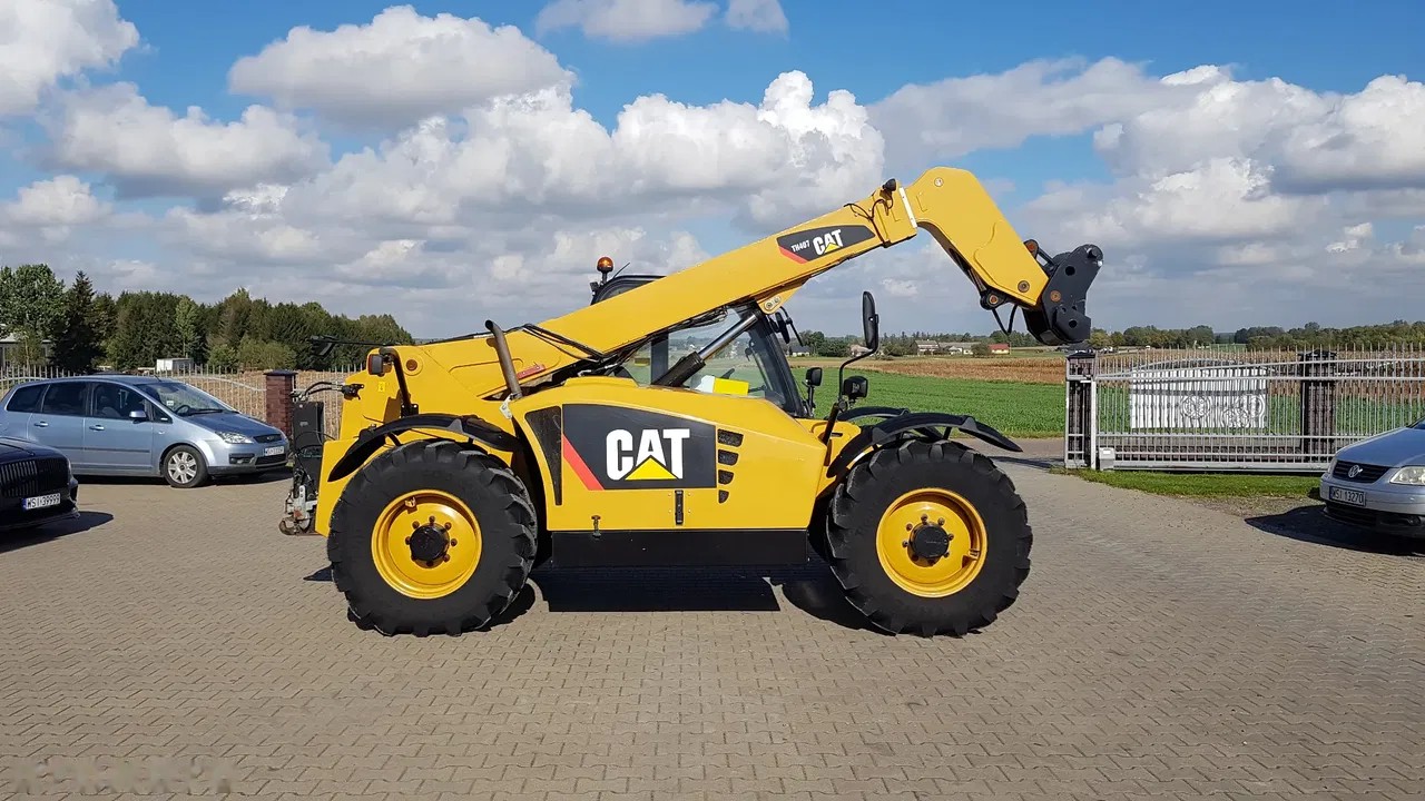 2009 Caterpillar TH 407, 8 022 mth, dovoz Skladom v EÚ — foto 1 z 24 2009 Caterpillar TH 407, 8 022 mth, dovoz Skladom v EÚ — foto 1 z 24