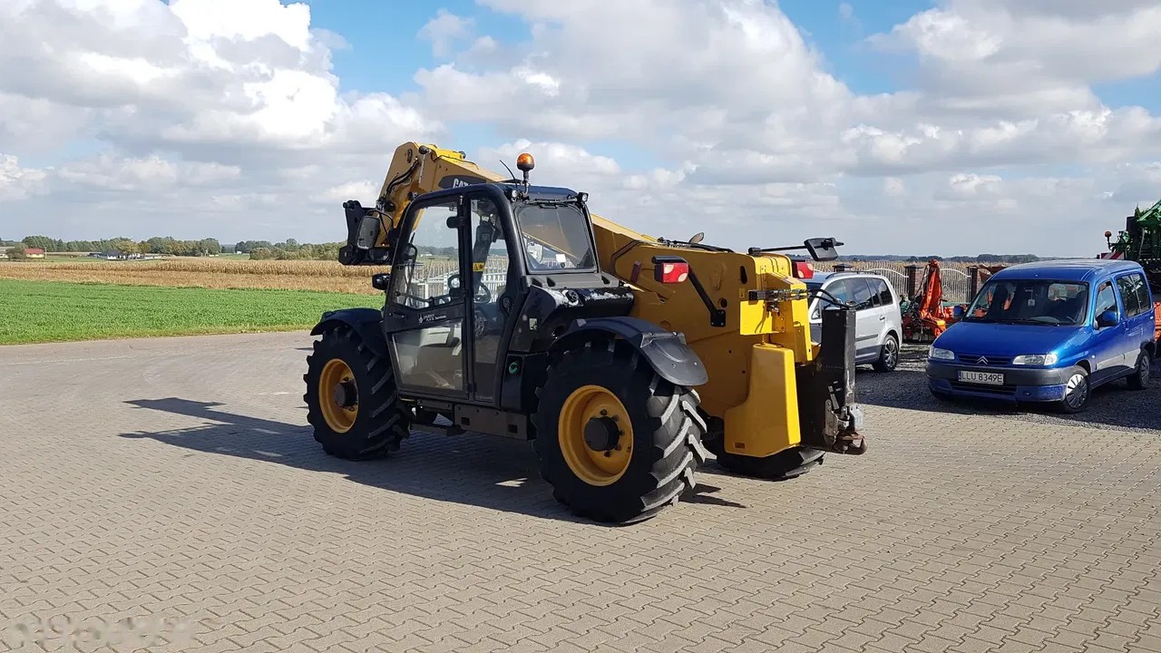 2009 Caterpillar TH 407, 8 022 mth, dovoz Skladom v EÚ — foto 11 z 24