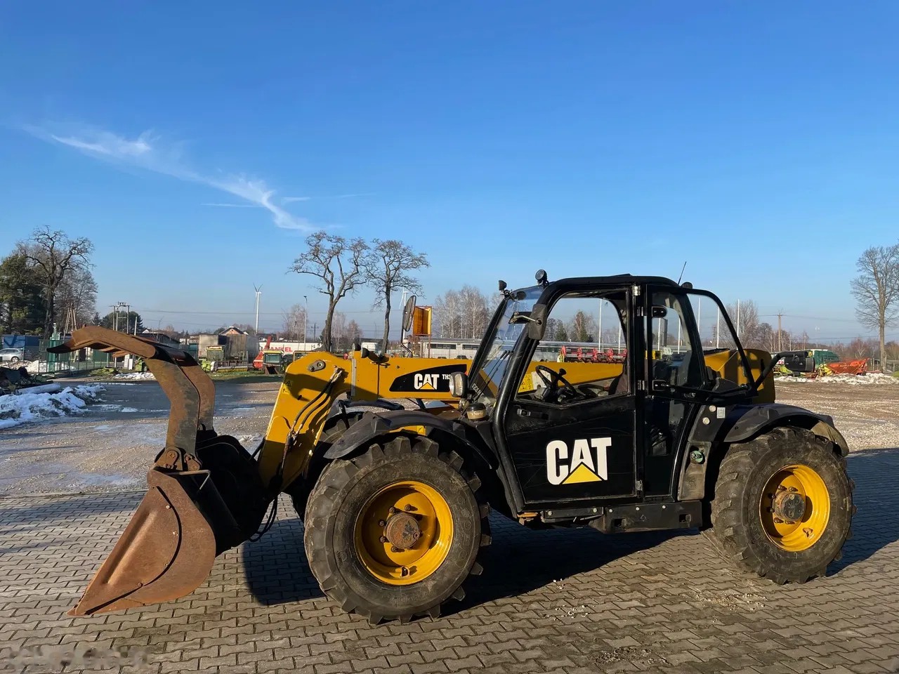 2011 Caterpillar TH 337, dovoz Skladom v EÚ — foto 2 z 17
