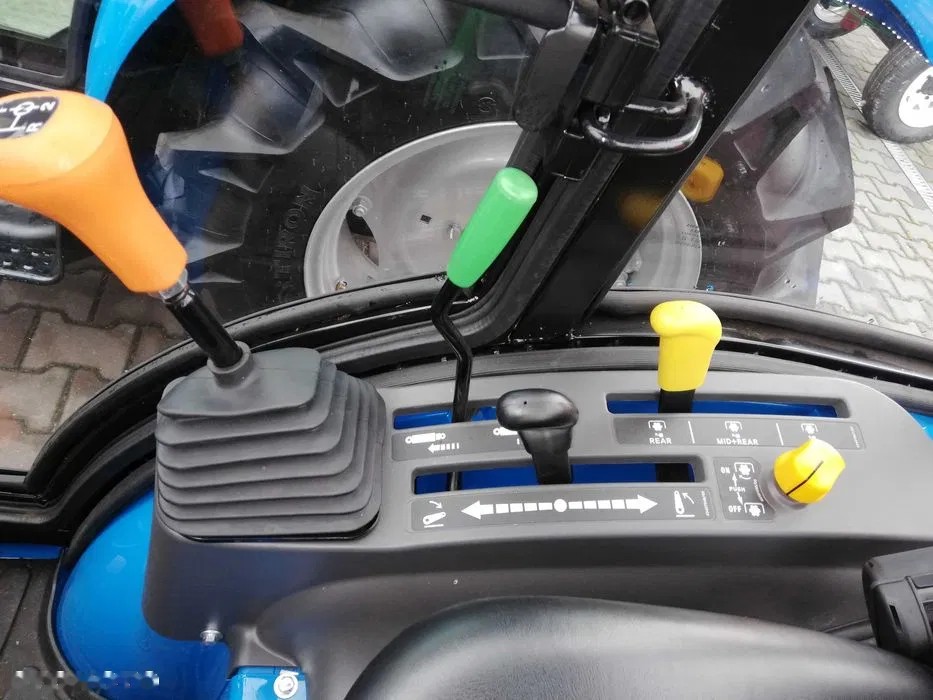 2025 Ls Traktor XJ 25, 1 mth, dovoz Skladom v EÚ — foto 4 z 8