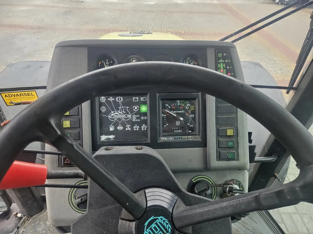 2004 Hurlimann XT 85, 9 031 mth, dovoz Skladom v EÚ — foto 7 z 10