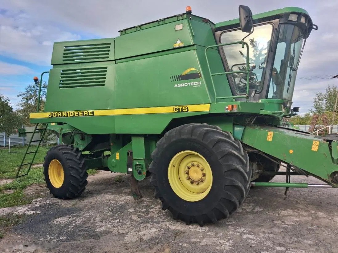 2000 John Deere, 2 620 mth, dovoz Skladom v EÚ — foto 1
