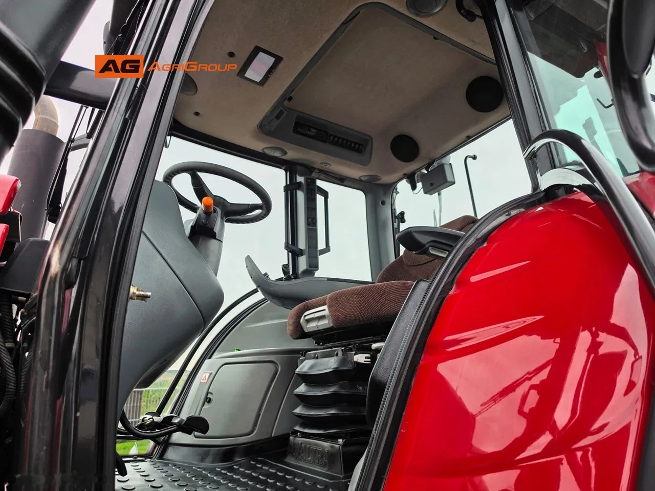 2013 Valtra T182 Direct, 6 650 mth, dovoz Skladom v EÚ — foto 9 z 20