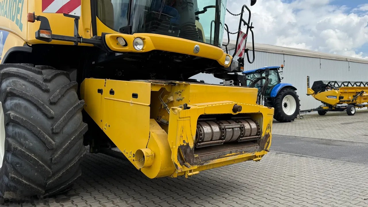 2012 New Holland CR9080, dovoz Skladom v EÚ — foto 7 z 17