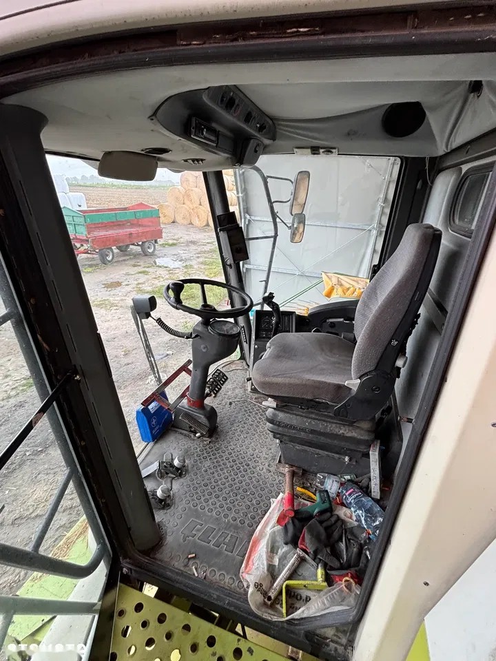 2002 Claas Medion 310 932, 2 904 mth, dovoz Skladom v EÚ — foto 10 z 21
