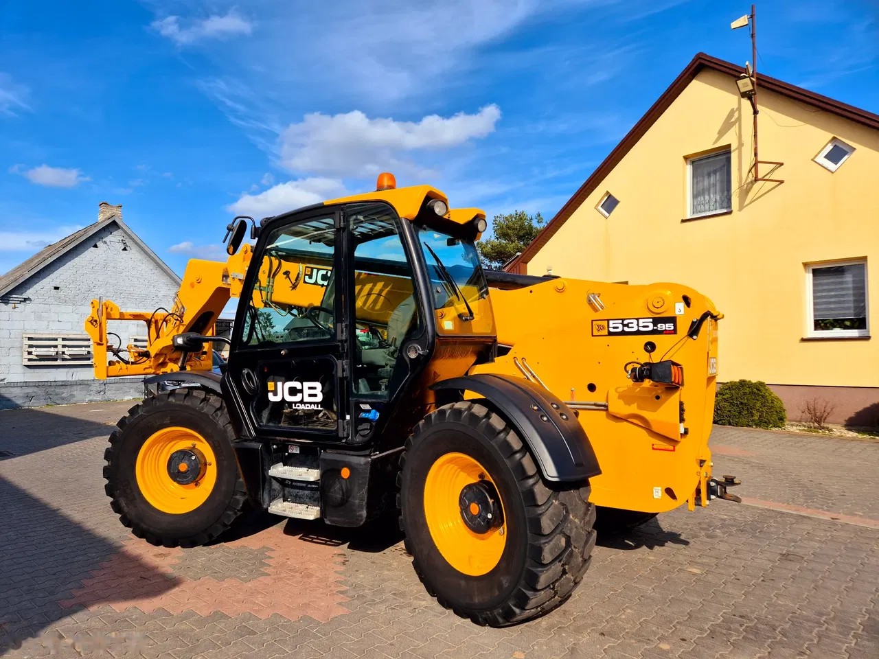 2019 JCB 535, 6 400 mth, dovoz Skladom v EÚ — foto 3 z 15