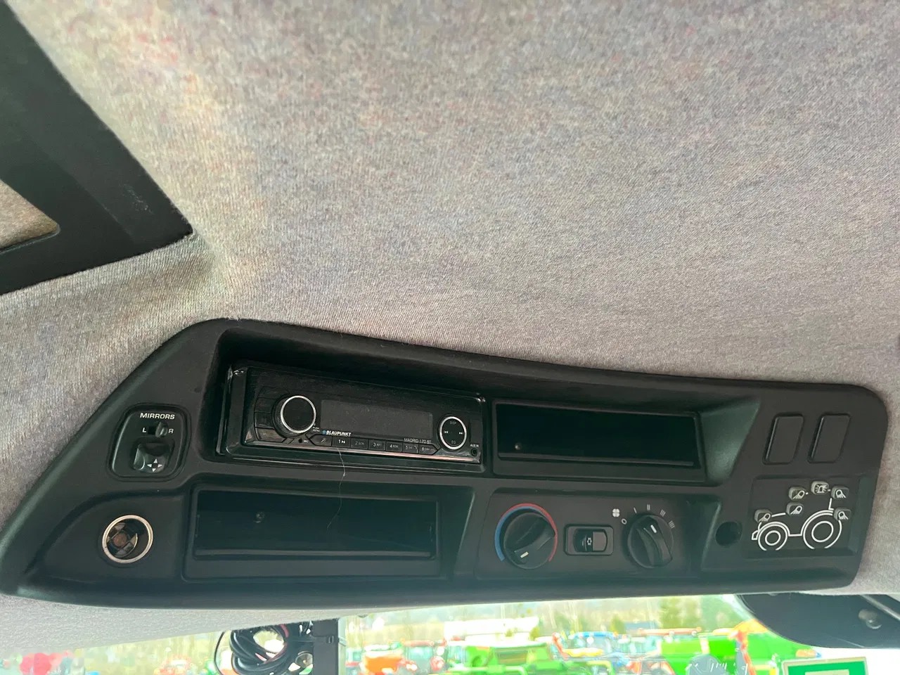 2015 Steyr 6230, 14 000 mth, dovoz Skladom v EÚ — foto 4 z 16