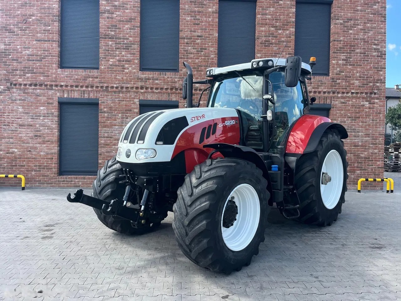 2015 Steyr 6230, 14 000 mth, dovoz Skladom v EÚ — foto 8 z 16