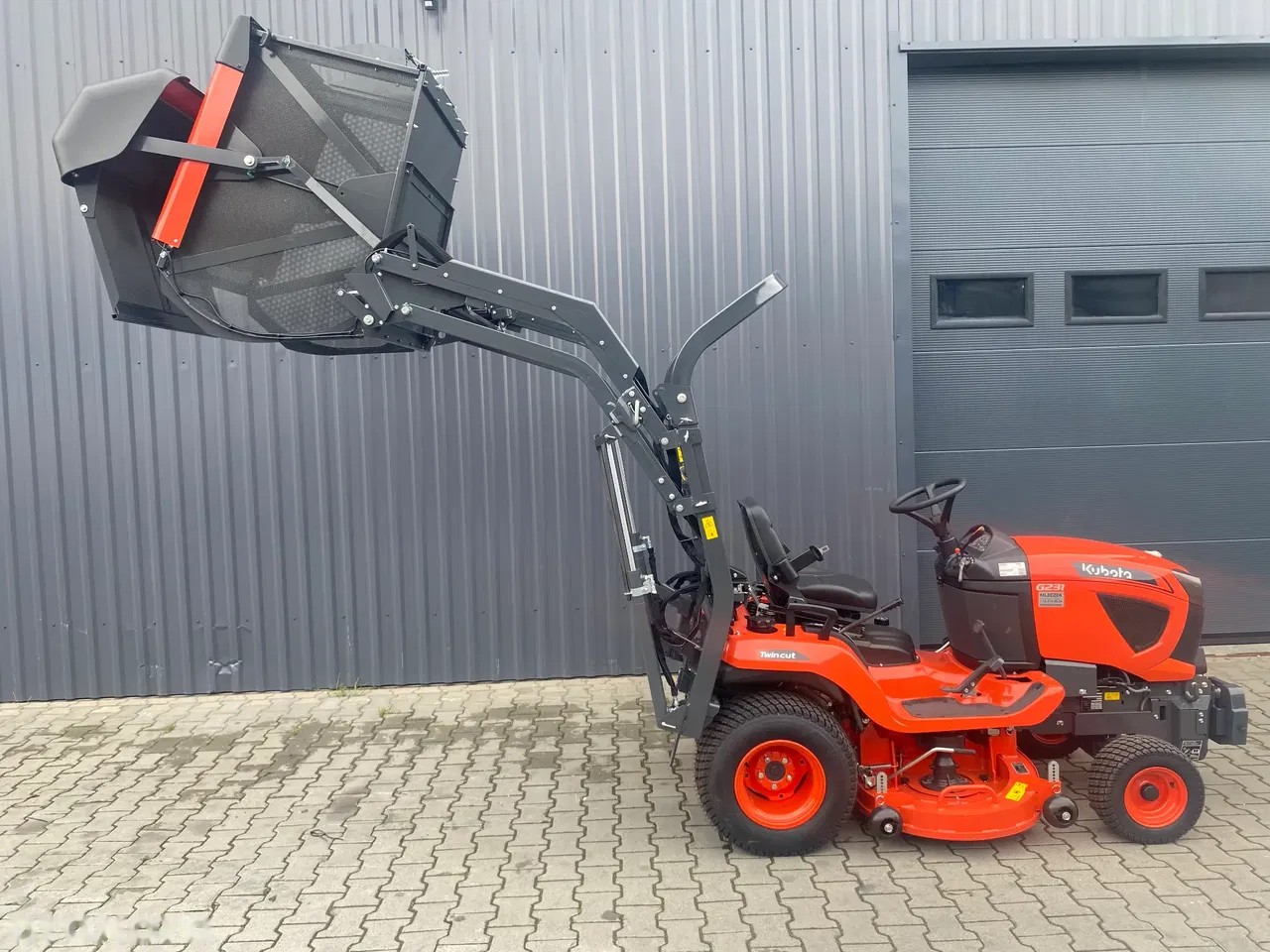 2026 Kubota G231, dovoz Skladom v EÚ — foto 4 z 4