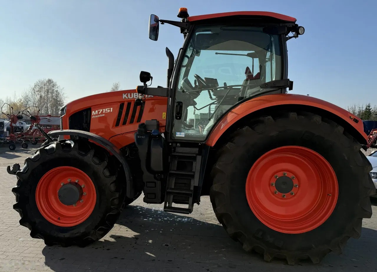 2017 Kubota M7-151 Premium, 6 142 mth, dovoz Skladom v EÚ — foto 5 z 18