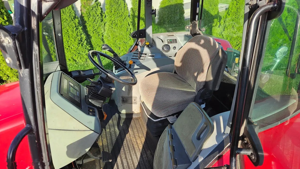 2002 Mccormick MC90, 8 000 mth, dovoz Skladom v EÚ — foto 7 z 17