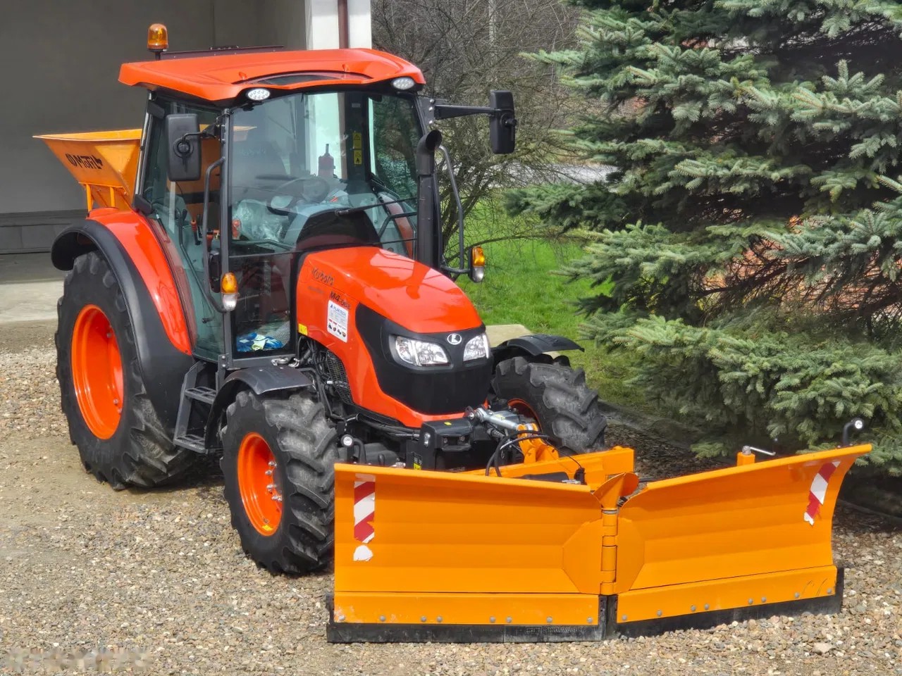 2023 Kubota M4-063, 100 mth, dovoz Skladom v EÚ — foto 3 z 4