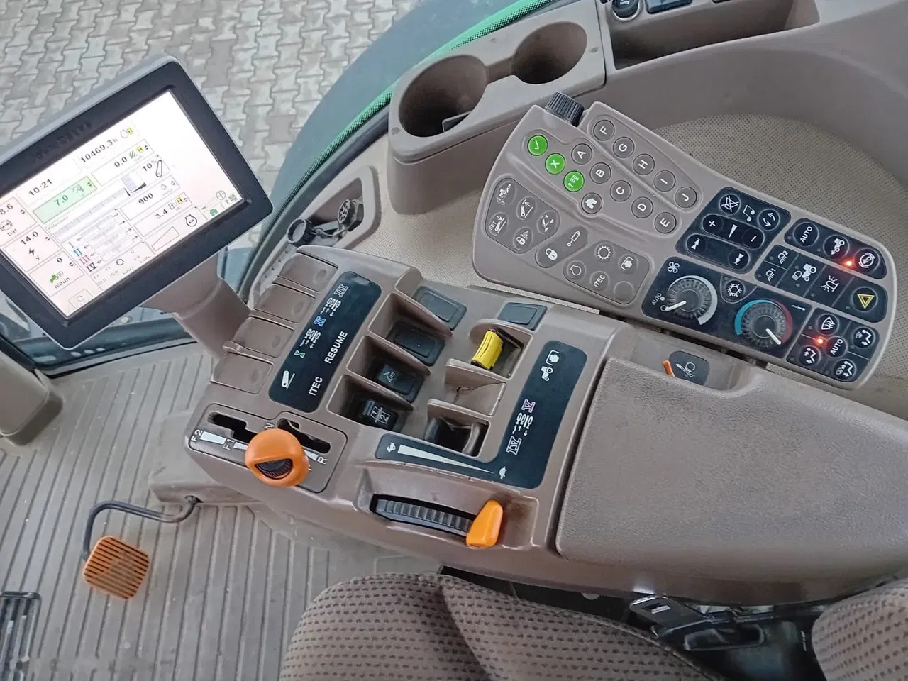 2012 John Deere 7280R, 10 469 mth, dovoz Skladom v EÚ — foto 11 z 14