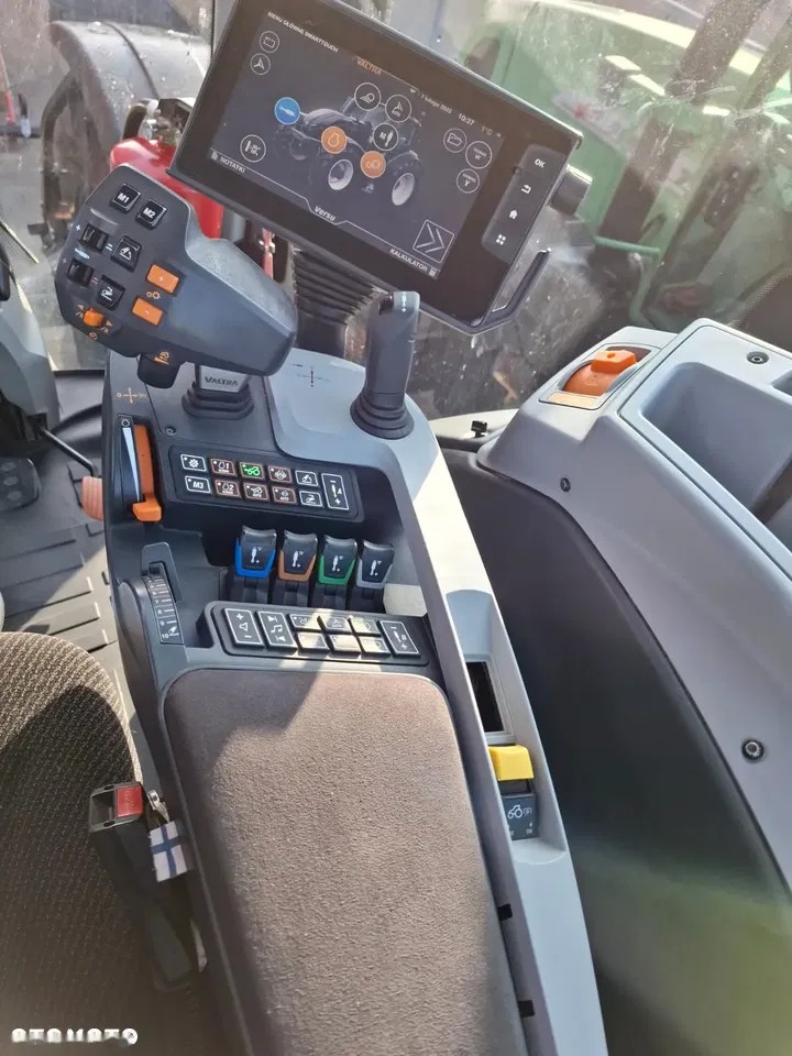 2017 Valtra T174 EV, 7 061 mth, dovoz Skladom v EÚ — foto 12 z 19