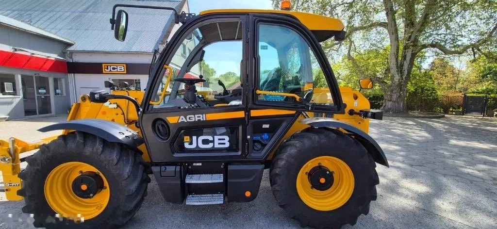2024 JCB 542-70 Agri, 2 230 mth, dovoz Skladom v EÚ — foto 5 z 6