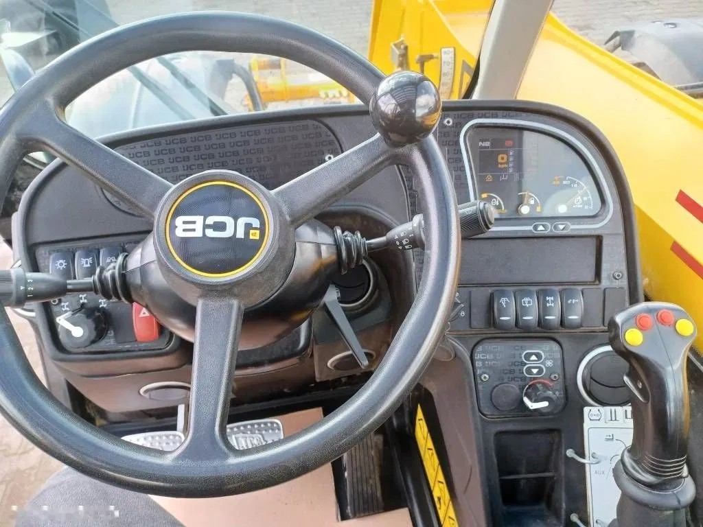 2022 JCB 531-70, 3 070 mth, dovoz Skladom v EÚ — foto 13 z 13