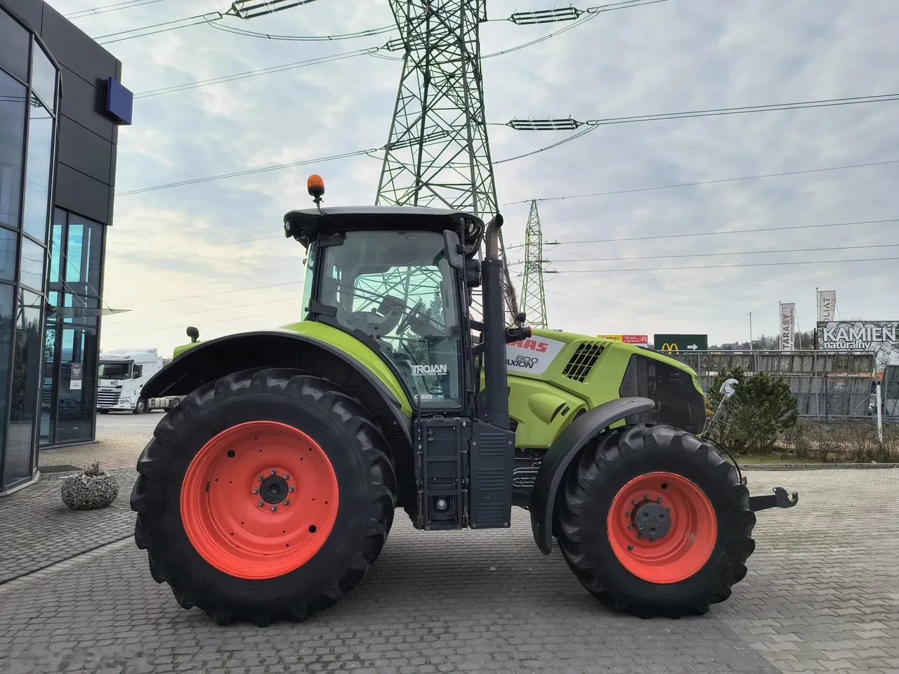 2017 Claas Axion 800, 6 000 mth, dovoz Skladom v EÚ — foto 16 z 21