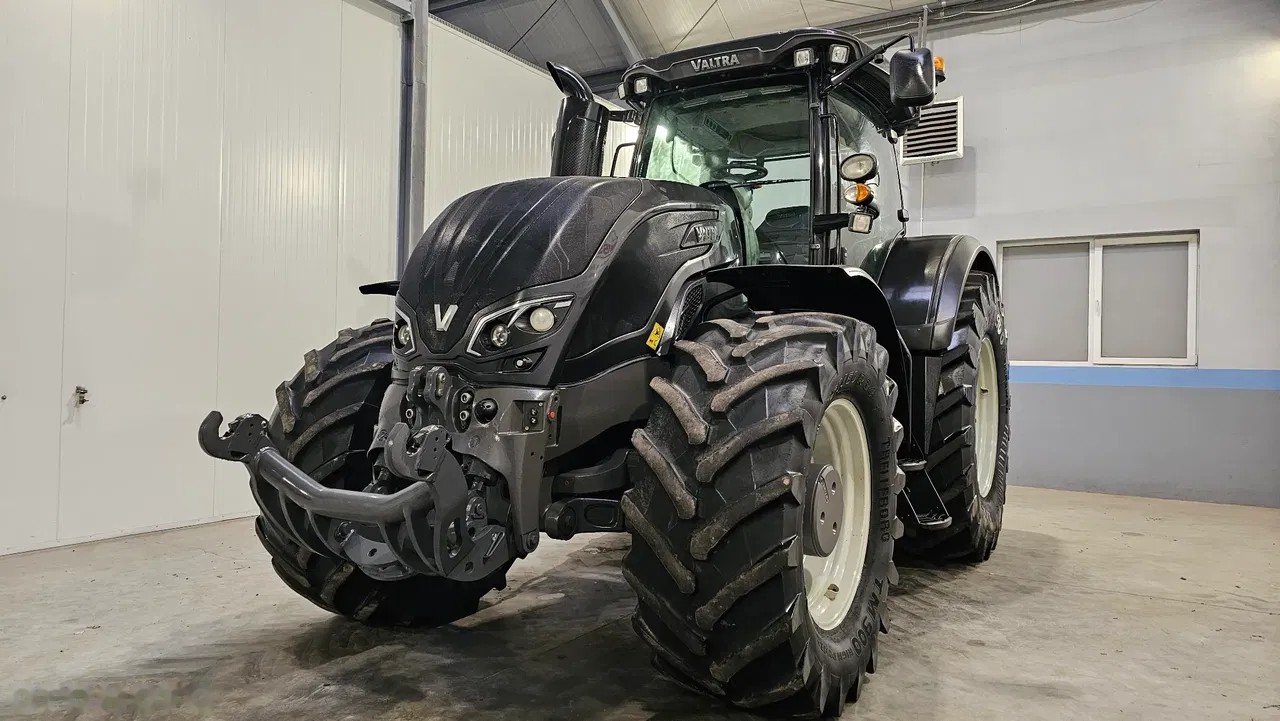 2015 Valtra, 5 500 mth, dovoz Skladom v EÚ — foto 11 z 13