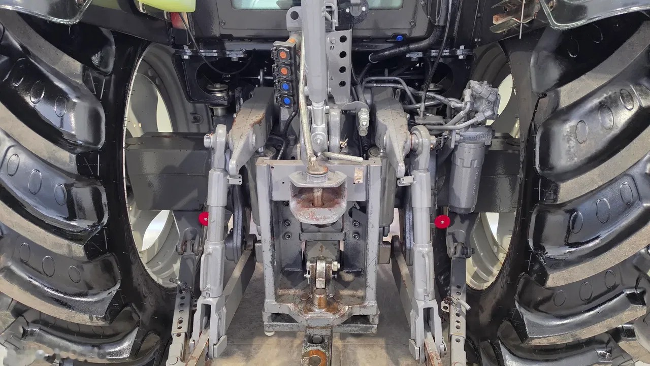 2013 Valtra, 7 500 mth, dovoz Skladom v EÚ — foto 7 z 14