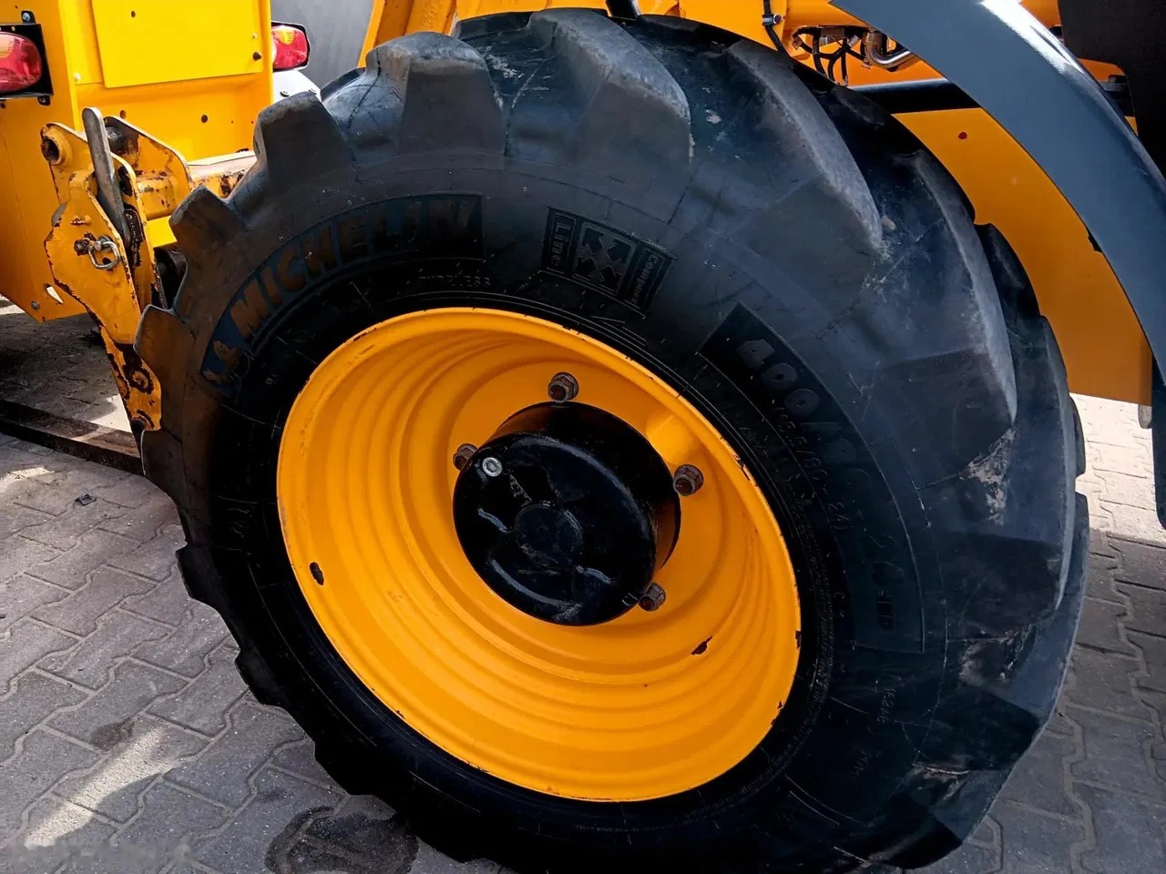 2022 JCB 531-70, 1 586 mth, dovoz Skladom v EÚ — foto 11 z 16
