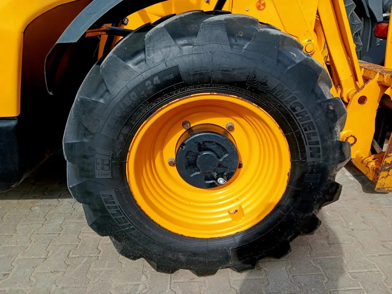 2022 JCB 531-70, 1 586 mth, dovoz Skladom v EÚ — foto 15 z 16
