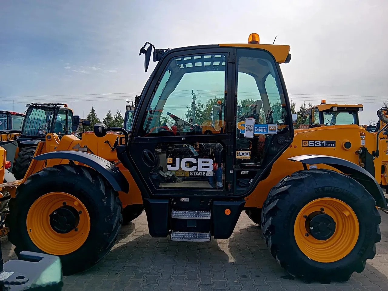 2022 JCB 531-70, 1 586 mth, dovoz Skladom v EÚ — foto 2 z 16