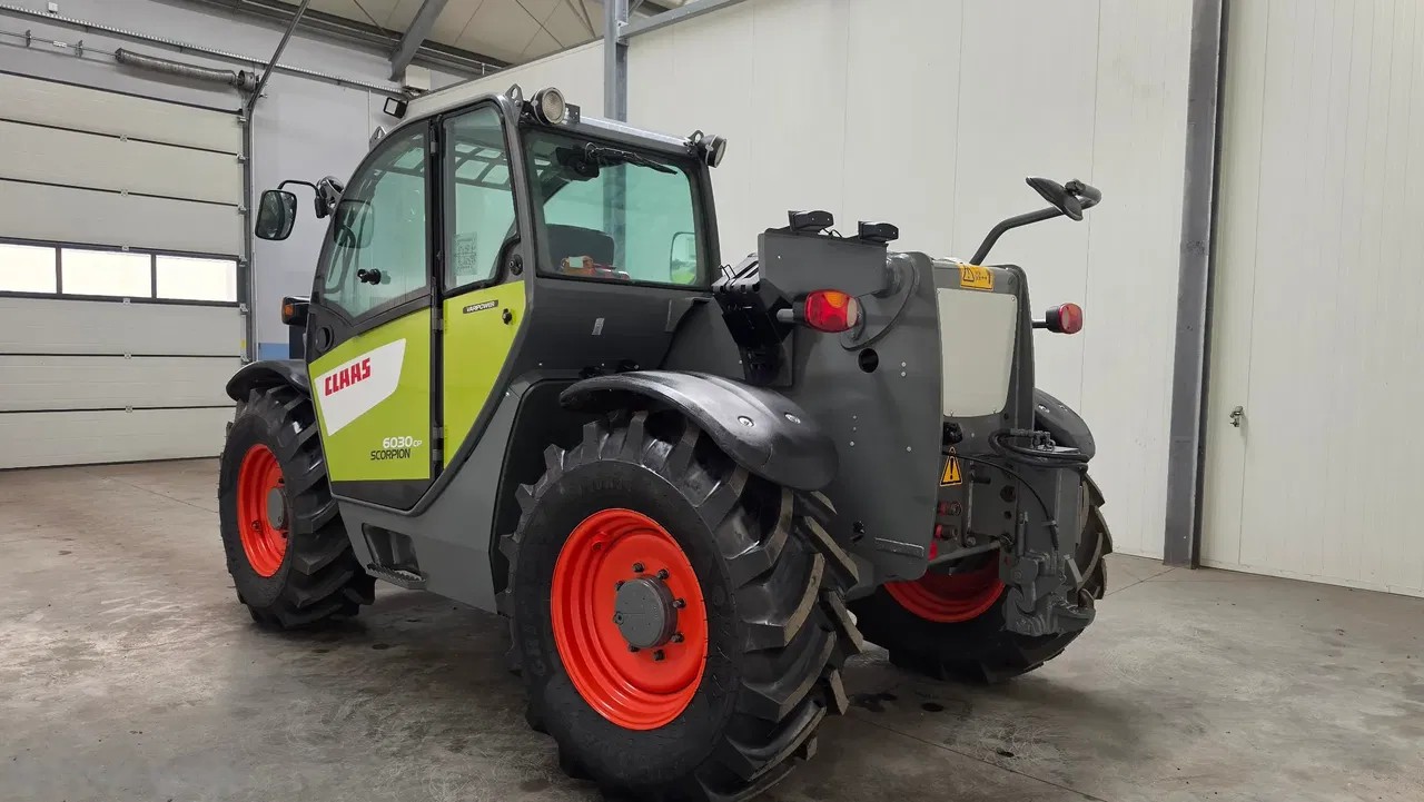 2013 Claas SCORPION, 6 200 mth, dovoz Skladom v EÚ — foto 12 z 17