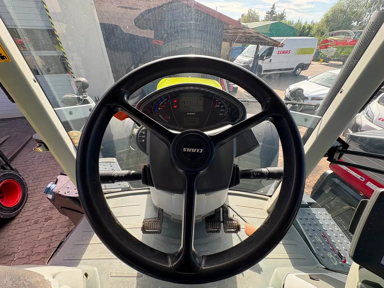 2015 Claas AXION 830 CEBIS Hexa-shift, 3 971 mth, dovoz Skladom v EÚ — foto 16 z 23