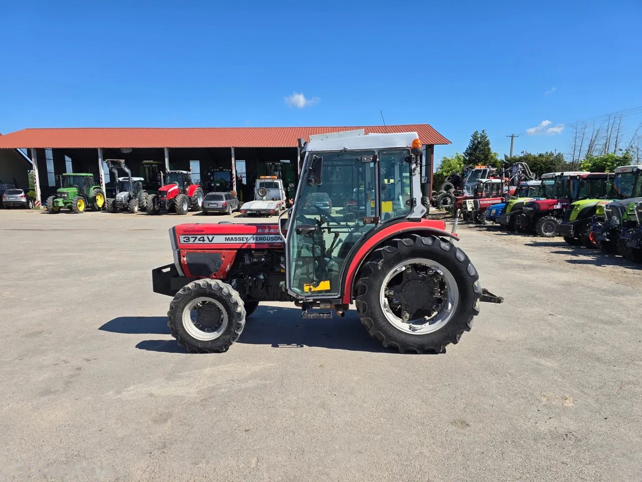 1997 Massey Ferguson 374V, dovoz Skladom v EÚ — foto 1 z 9 1997 Massey Ferguson 374V, dovoz Skladom v EÚ — foto 1 z 9