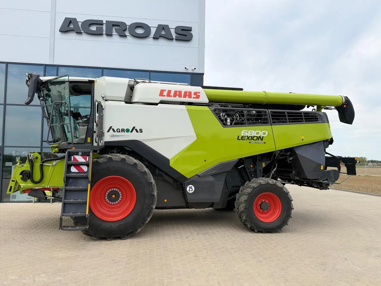 2023 Claas LEXION 6800 CEMOS AUTOMATIC, 903 mth, dovoz Skladom v EÚ — foto 1 | AMECAR 2023 Claas LEXION 6800 CEMOS AUTOMATIC, 903 mth, dovoz Skladom v EÚ — foto 1