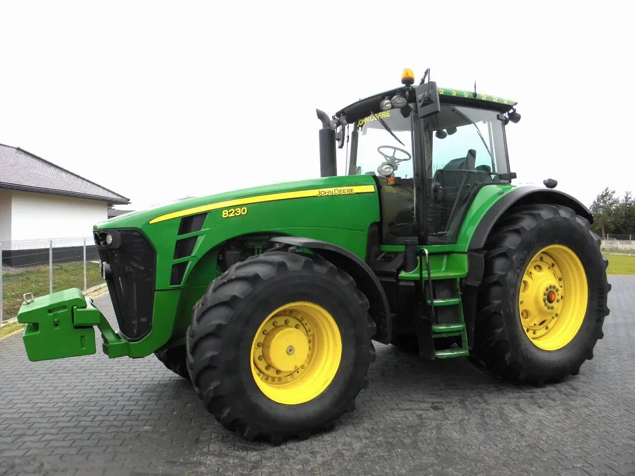 2009 John Deere 8230, 10 800 mth, dovoz Skladom v EÚ — foto 1