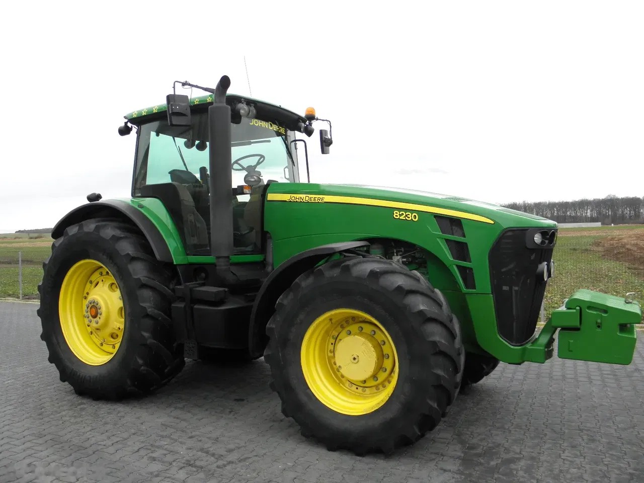2009 John Deere 8230, 10 800 mth, dovoz Skladom v EÚ — foto 3 z 13