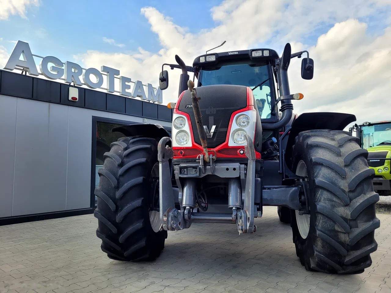 2014 Valtra T 173 HI-TECH, 7 810 mth, dovoz Skladom v EÚ — foto 2 z 24