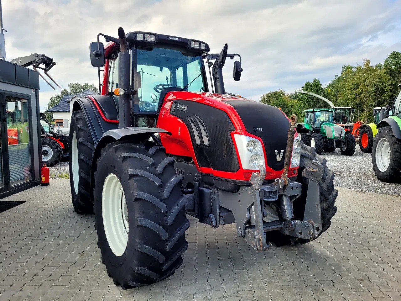 2014 Valtra T 173 HI-TECH, 7 810 mth, dovoz Skladom v EÚ — foto 3 z 24