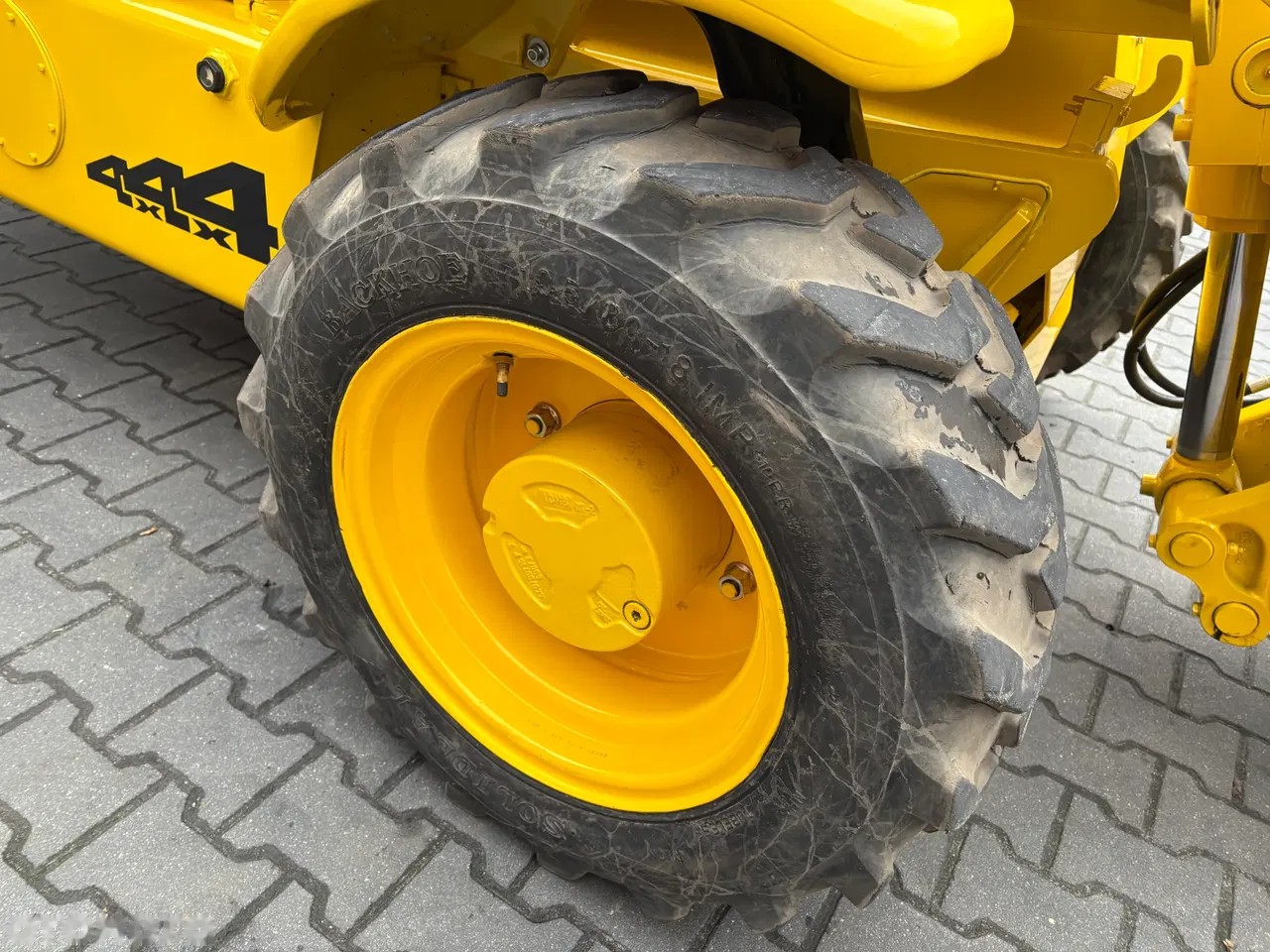 1999 JCB 520-50, 3 223 mth, dovoz Skladom v EÚ — foto 13 z 24