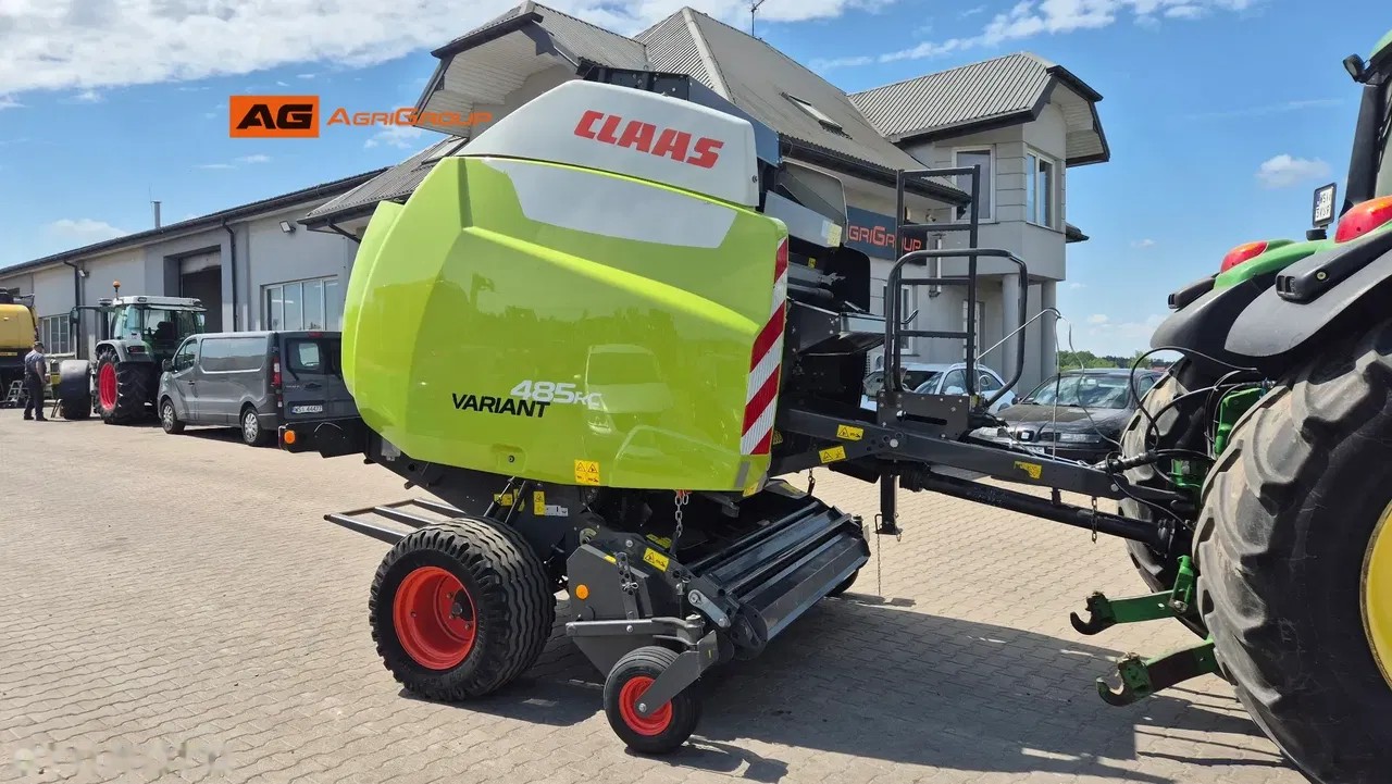 2019 Claas VARIANT 485 RC 2019, dovoz Skladom v EÚ — foto 1 z 17 2019 Claas VARIANT 485 RC 2019, dovoz Skladom v EÚ — foto 1 z 17